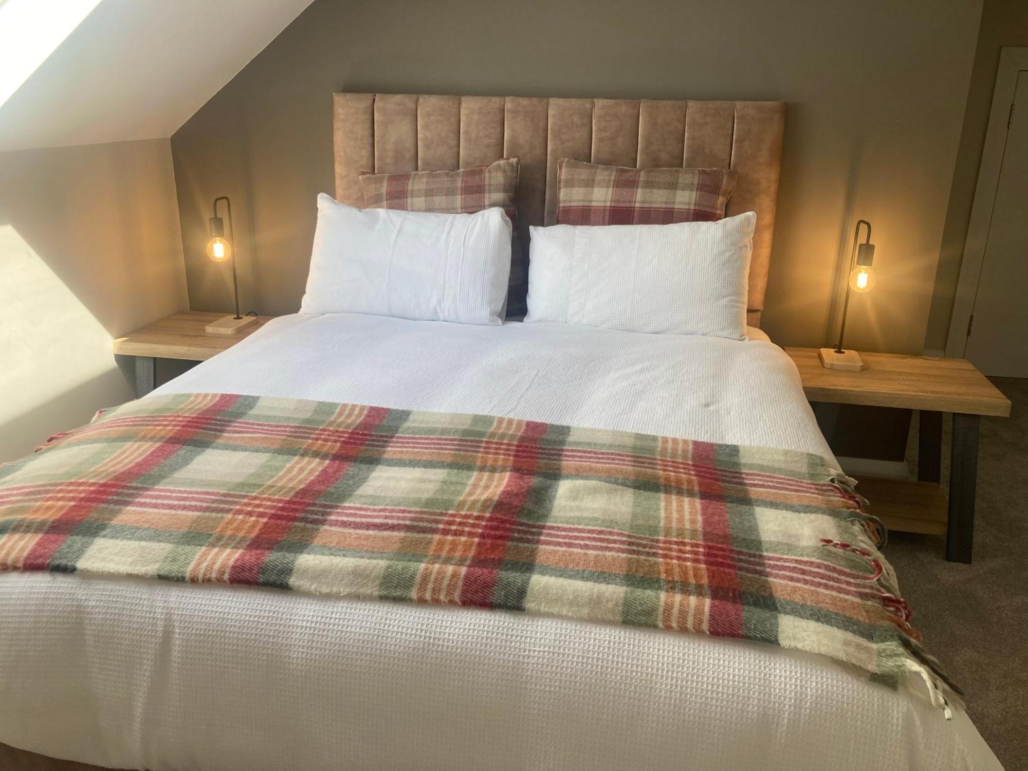 Luxury Country Escape Daire Ennis Dış mekan fotoğraf
